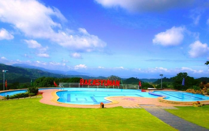 Bakasyunan Resort