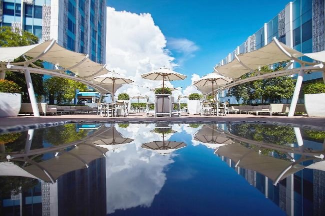 Crimson Hotel Filinvest City