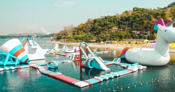 Inflatable Island